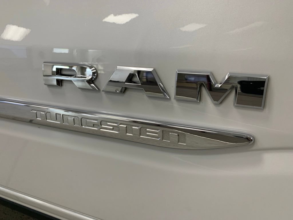 Certified 2025 RAM 1500 Tungsten w/ Off Road Group AWD/4WD image 13