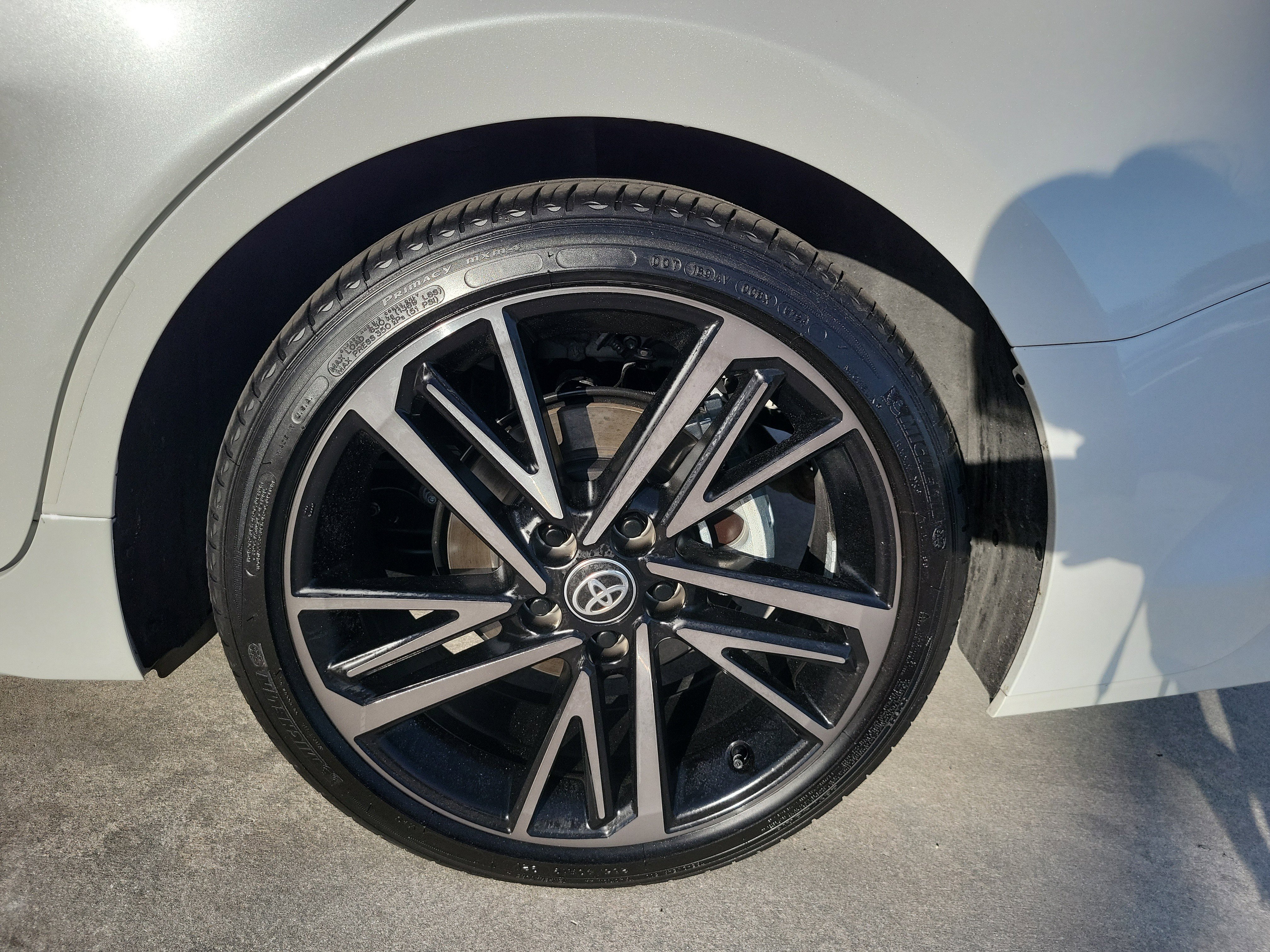 Used 2025 Toyota Camry XSE image 29