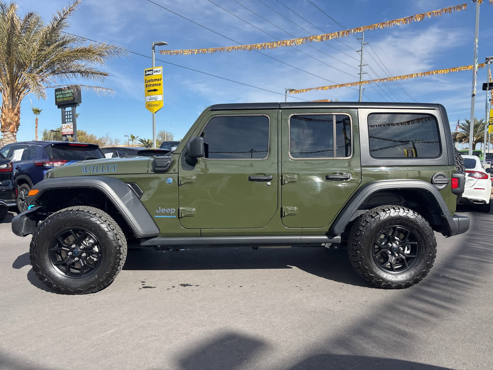 Used 2024 Jeep Wrangler Willys image 16