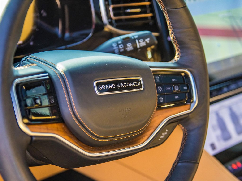 Used 2024 Jeep Grand Wagoneer Series III w/ HD Trailer Tow Package image 33