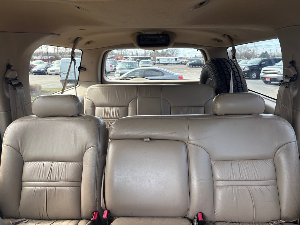 Used 2001 Ford Excursion Limited image 18