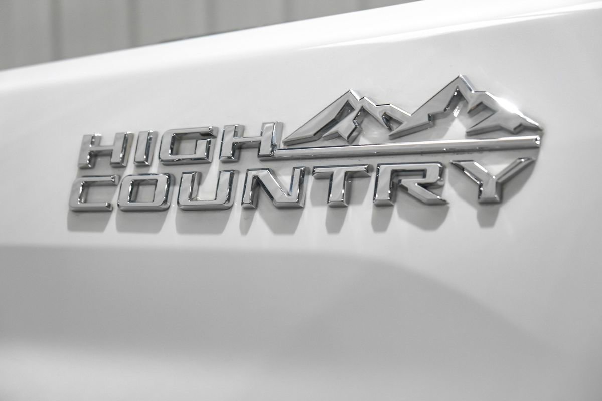 Used 2022 Chevrolet Silverado 3500 High Country image 55