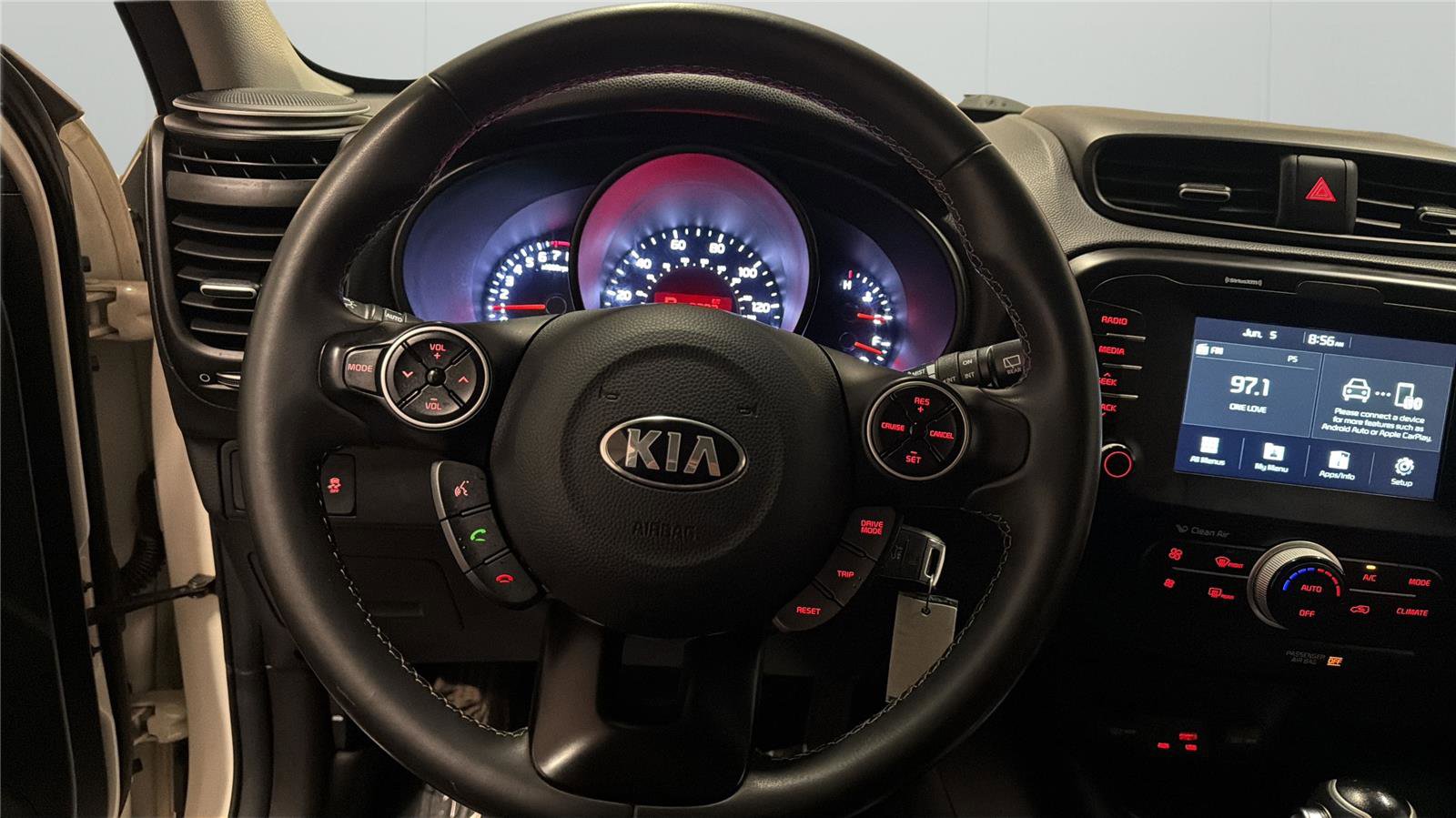 Used 2018 Kia Soul + FWD image 22