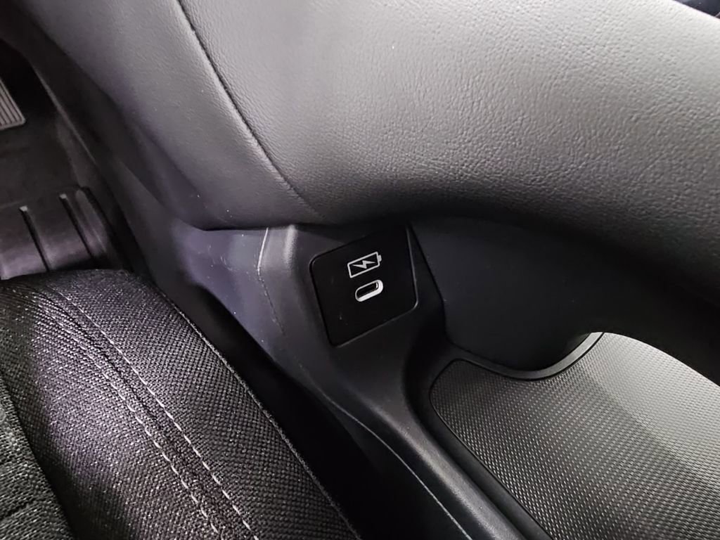 New 2026 Honda HR-V LX image 21