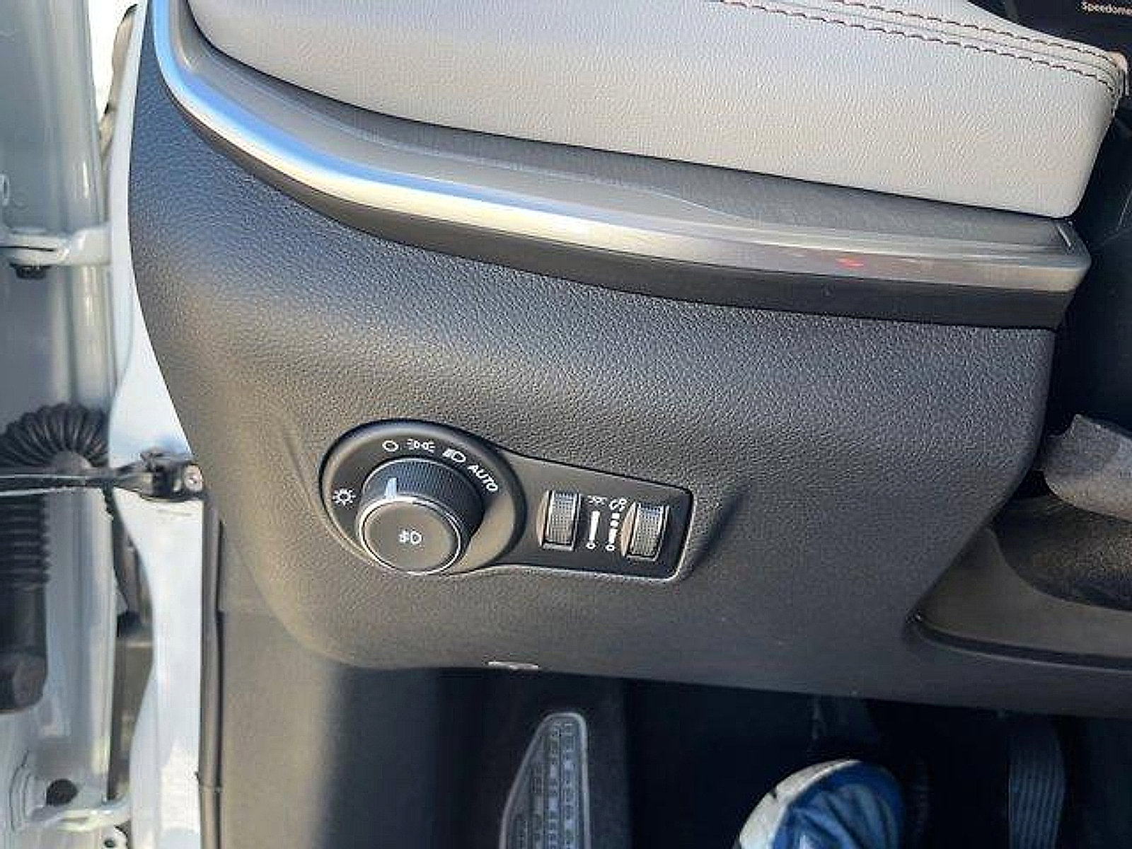 New 2026 Jeep Compass Limited image 21