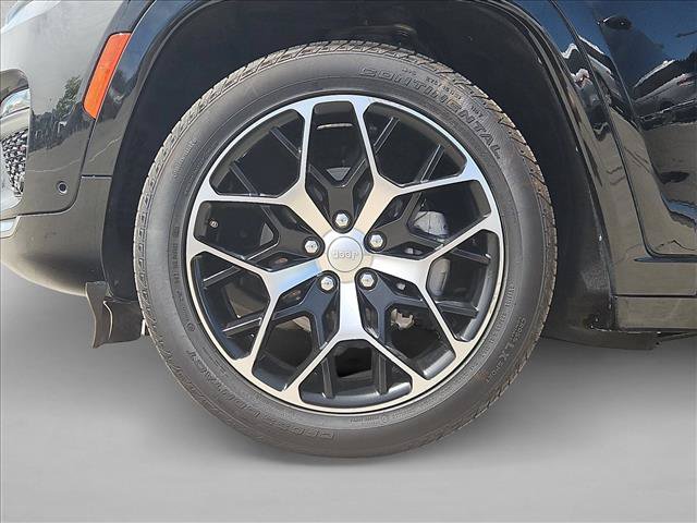 Used 2023 Jeep Grand Cherokee Summit AWD/4WD image 25
