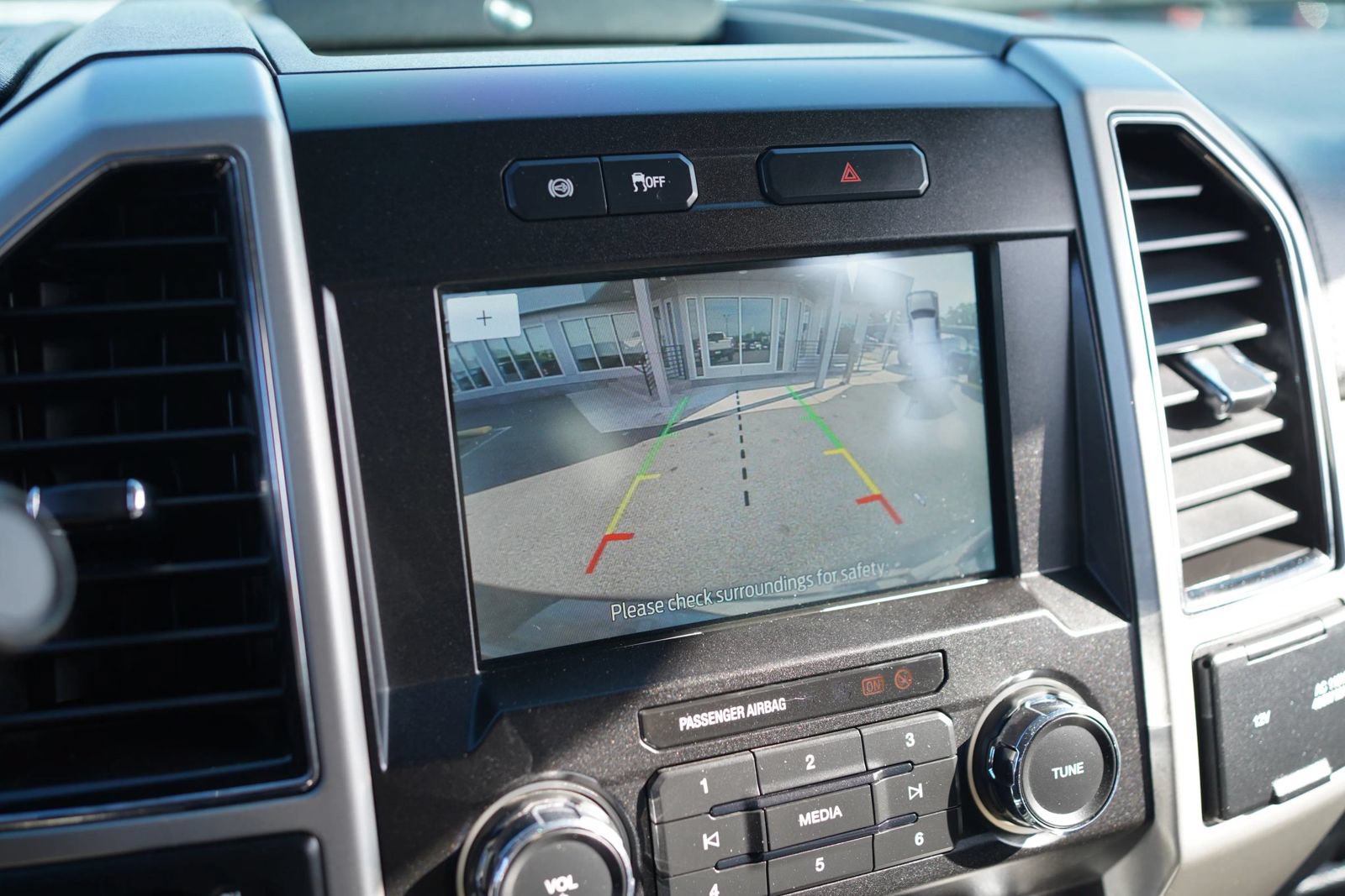 Used 2021 Ford F250 Lariat AWD/4WD image 17