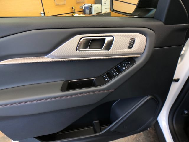 New 2026 Ford Explorer Active w/ Active Comfort Package AWD/4WD image 12