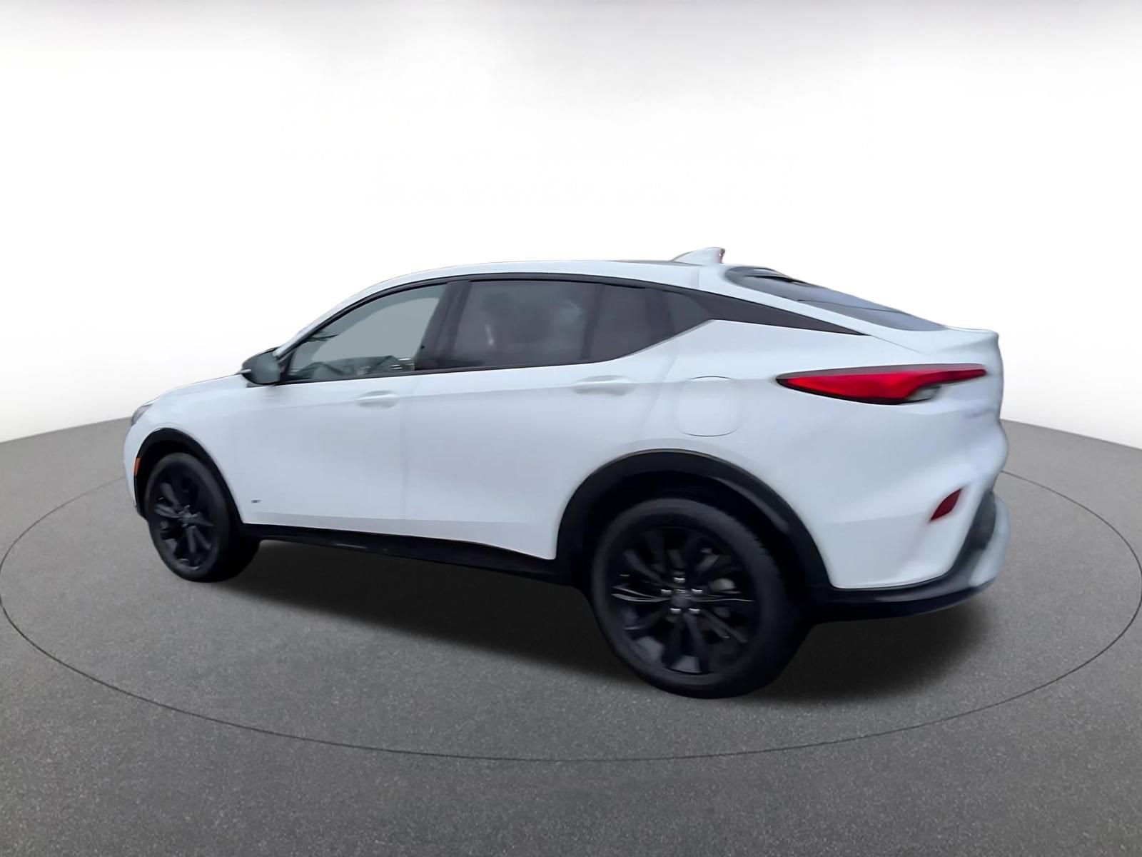 Used 2025 Buick Envista Sport Touring image 10