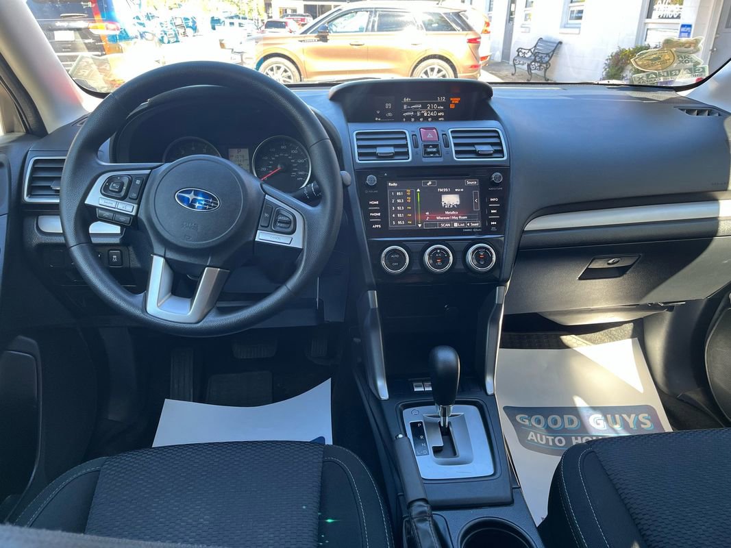 Used 2017 Subaru Forester 2.5i Premium image 6