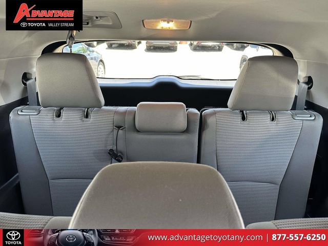 Used 2023 Toyota Highlander LE AWD/4WD image 15