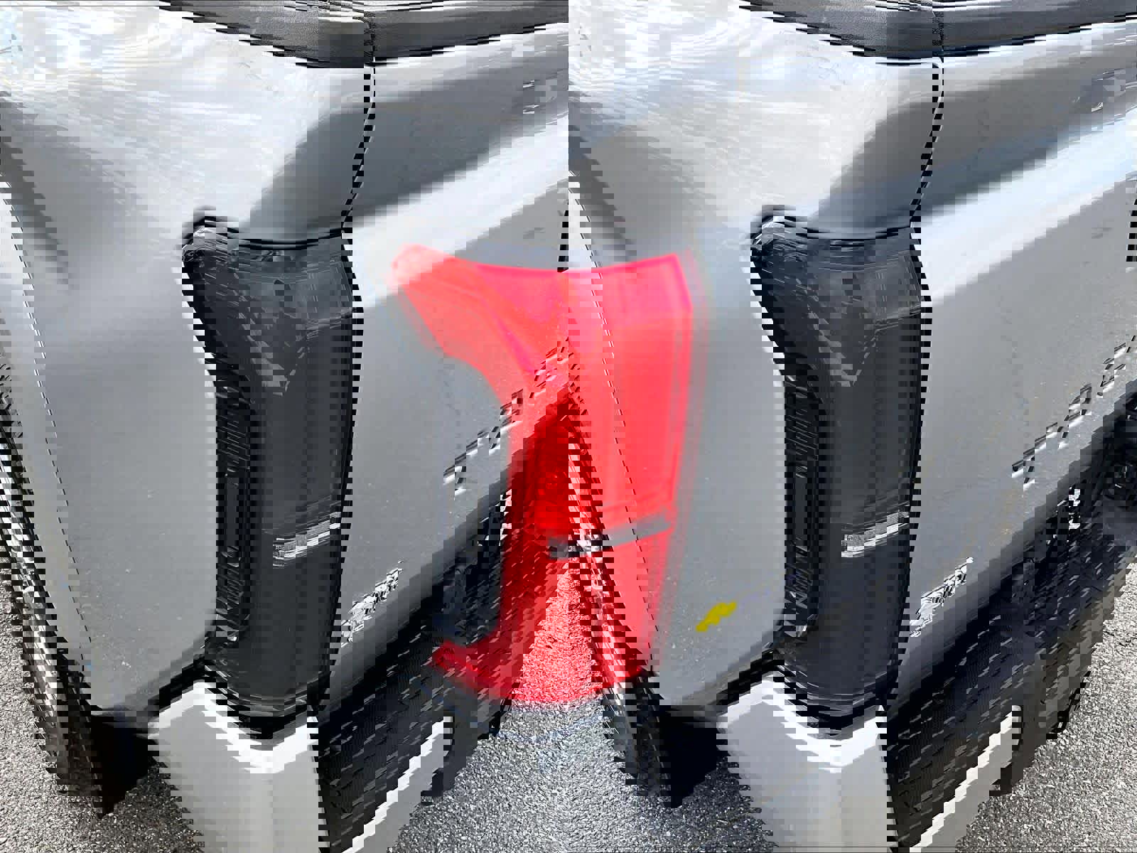 Used 2024 Toyota Tacoma Limited w/ Limited Package (LT) AWD/4WD image 35