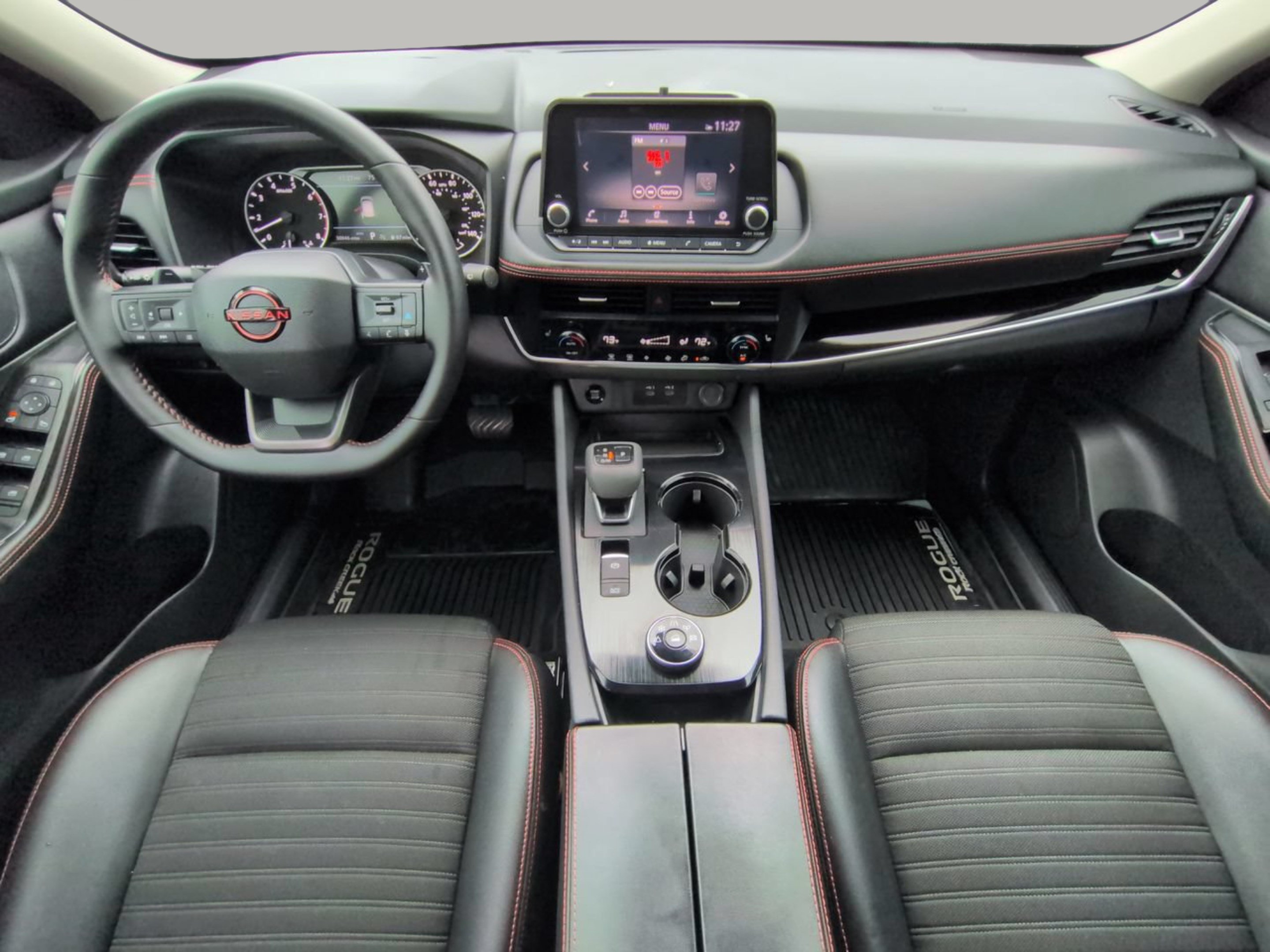 Used 2025 Nissan Rogue SV AWD/4WD image 4