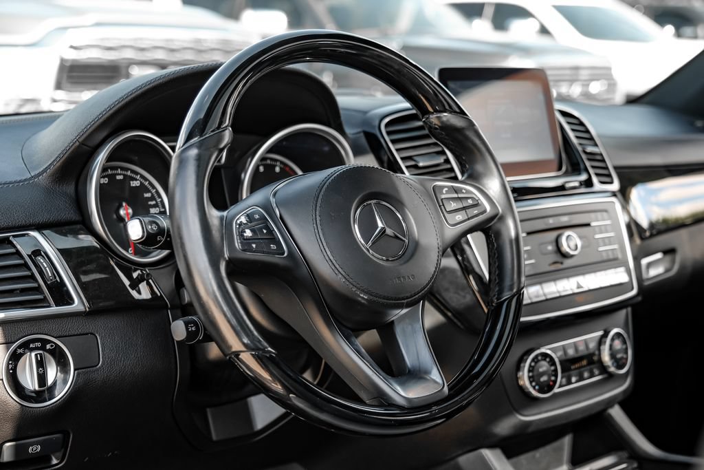 Used 2018 Mercedes-Benz GLS 550 4MATIC image 14