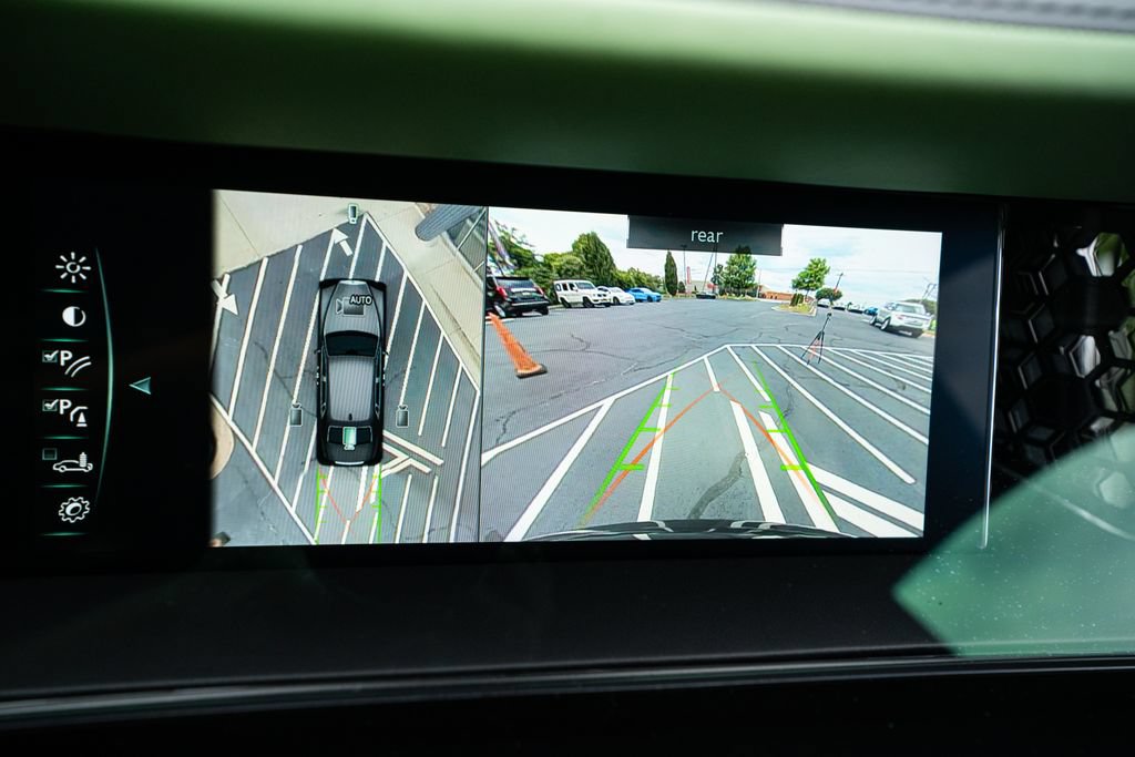 Used 2023 Rolls-Royce Phantom Sedan w/ The Phantom Package RWD image 42