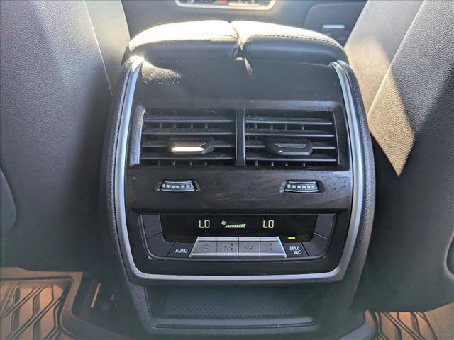 Used 2025 BMW X7 xDrive40i w/ M Sport Package AWD/4WD image 18