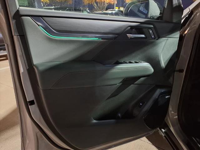 New 2026 GMC Acadia AT4 w/ Luxury Package image 20