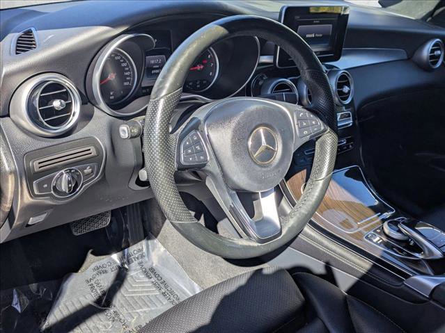 Used 2017 Mercedes-Benz GLC 300 4MATIC image 10
