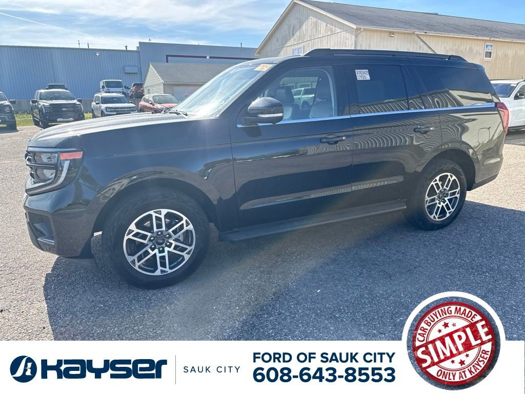 Certified 2025 Ford Expedition Active AWD/4WD image 1