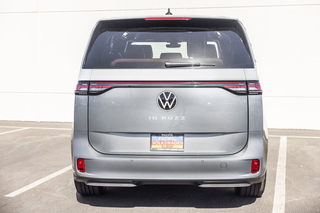 New 2025 Volkswagen ID. Buzz Pro S Plus RWD image 3