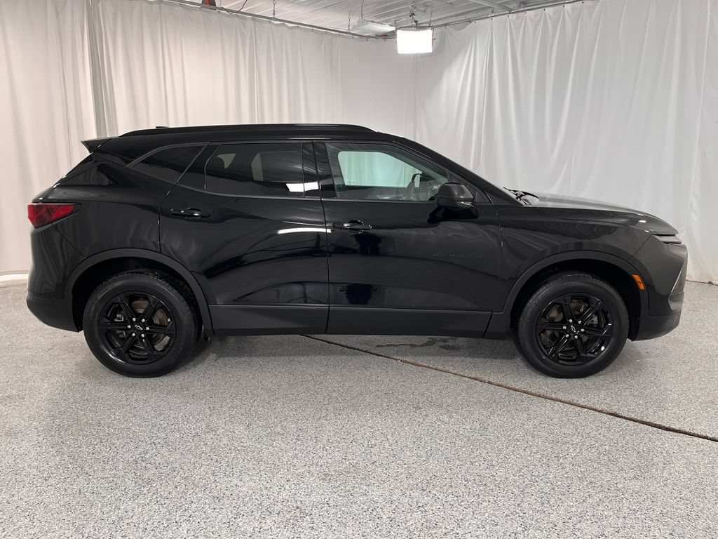 Used 2023 Chevrolet Blazer LT w/ Convenience Package AWD/4WD image 12