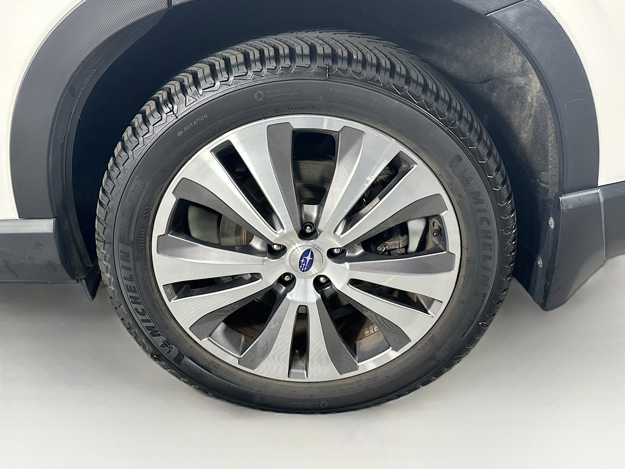 Used 2022 Subaru Ascent Limited w/ Technology Package image 11