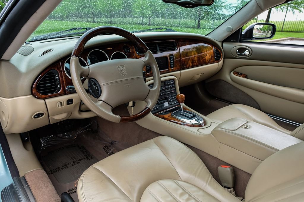 Used 2006 Jaguar XK8 Convertible RWD image 5