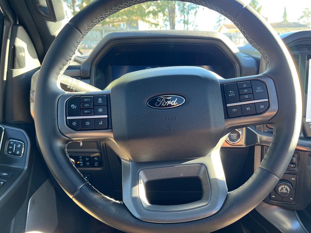 Used 2025 Ford F150 Lariat w/ Equipment Group 501A Mid image 33