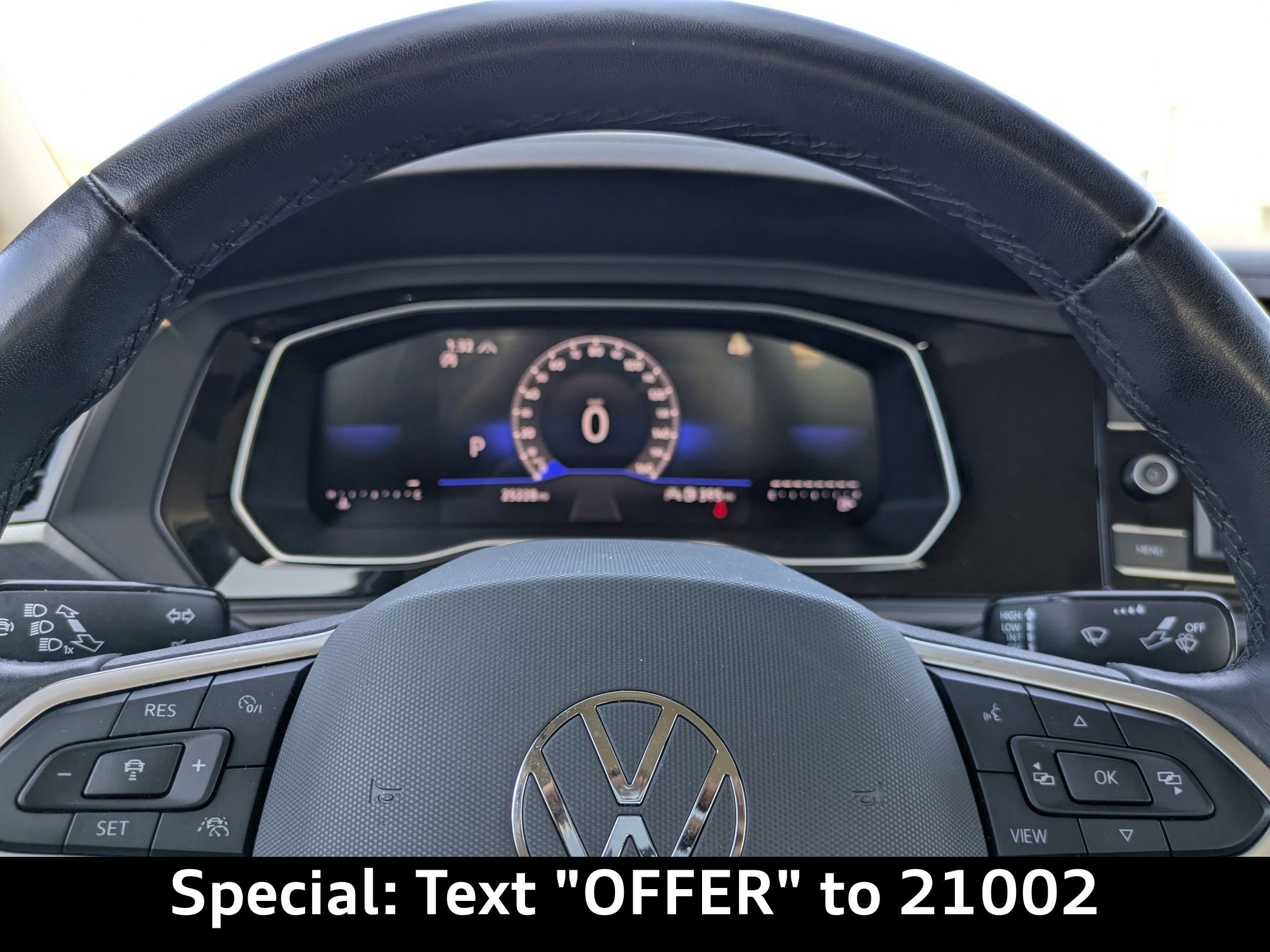 Used 2024 Volkswagen Jetta SE image 28