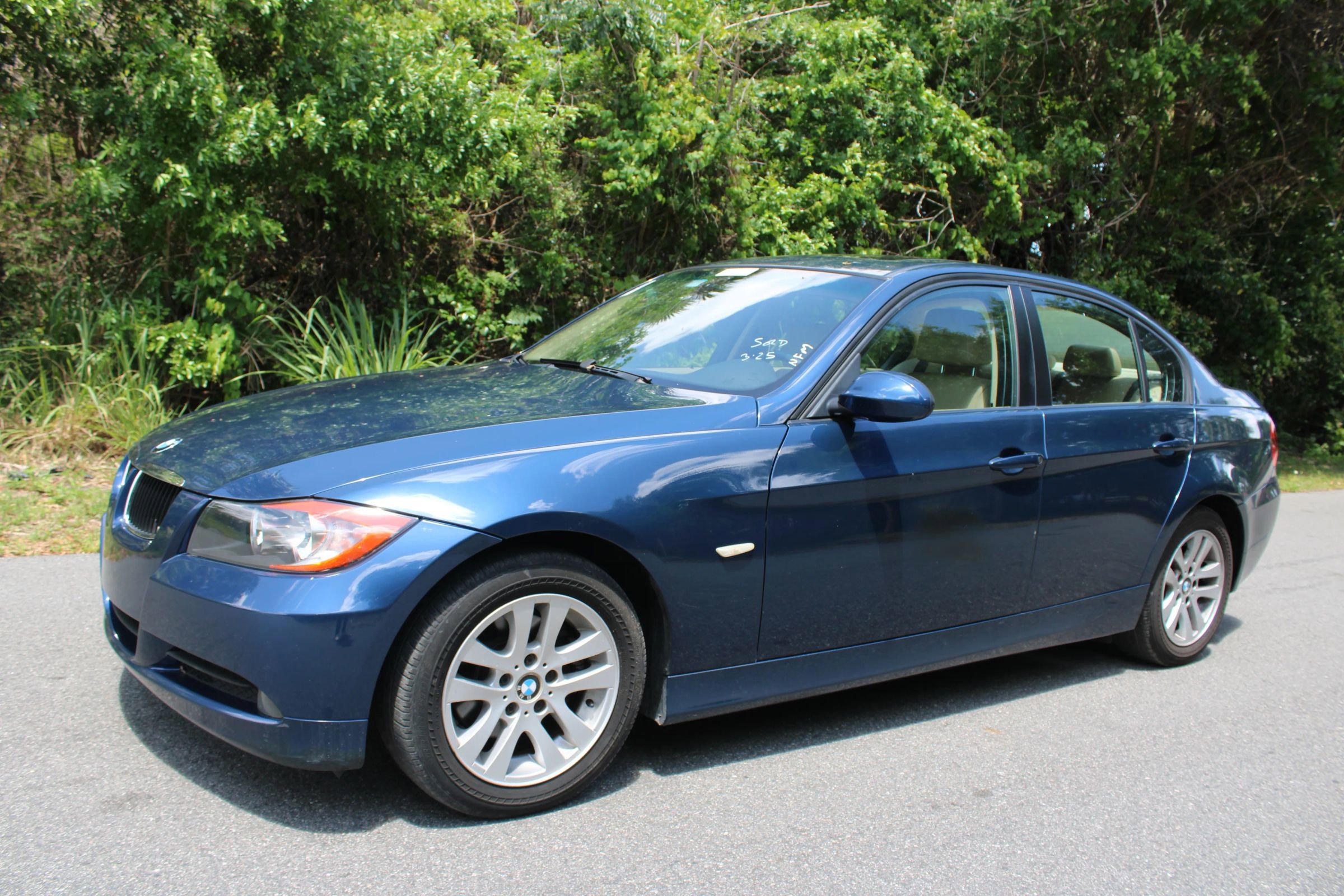 Used 2006 BMW 325i Sedan RWD image 3