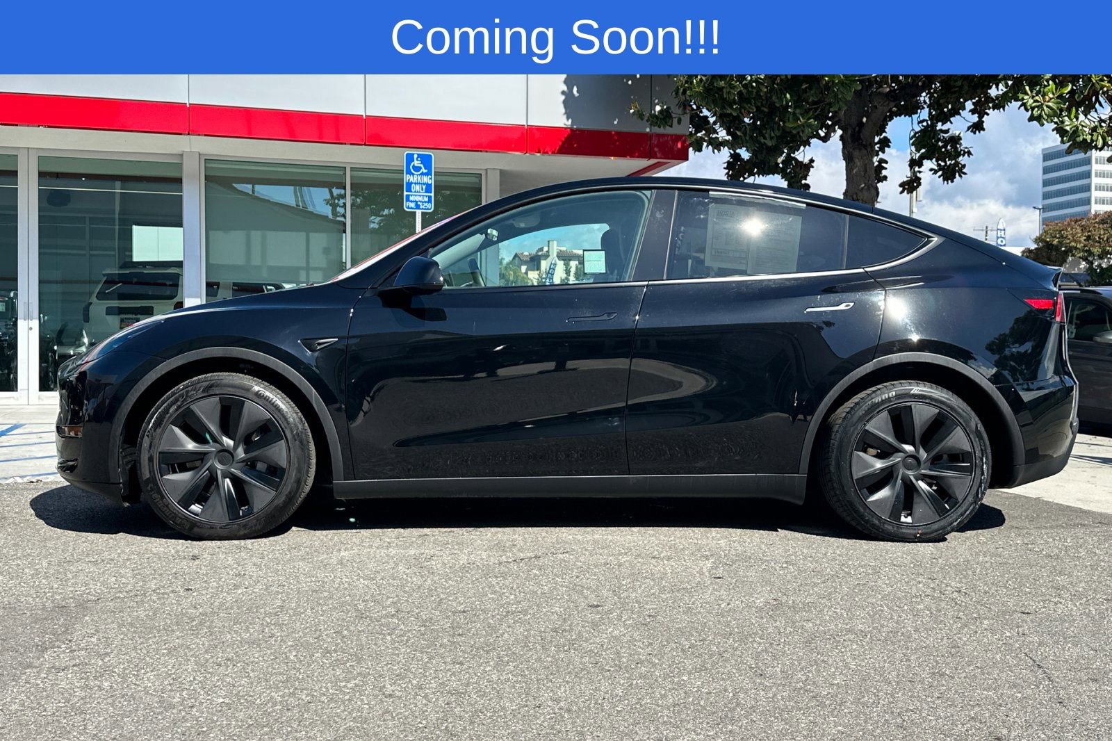 Used 2025 Tesla Model Y Long Range image 7