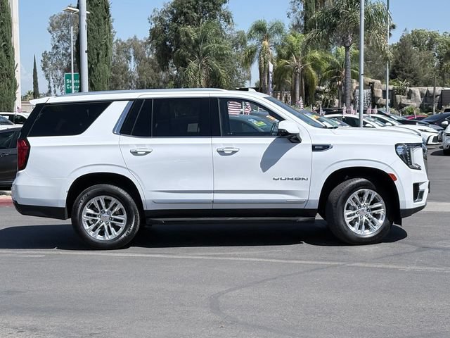 Used 2023 GMC Yukon SLT w/ SLT Premium Package AWD/4WD image 4