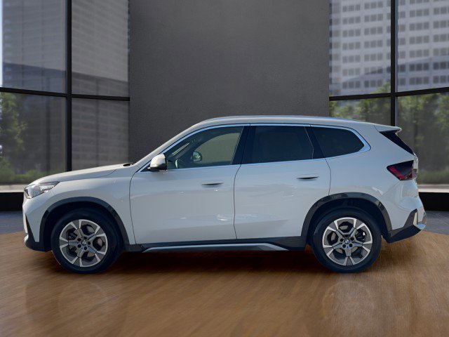 Used 2025 BMW X1 xDrive28i image 2