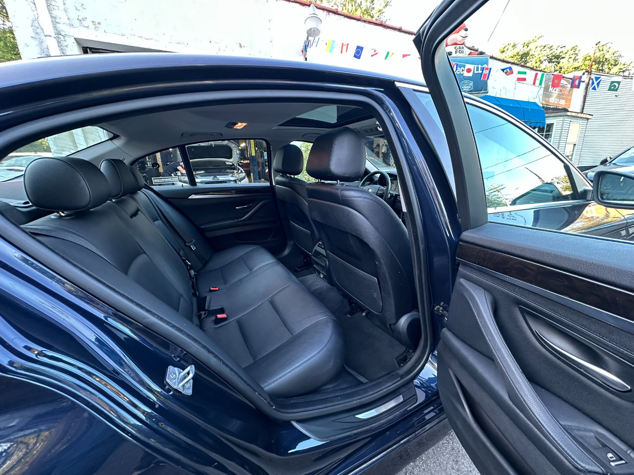 Used 2014 BMW 528i Sedan image 31