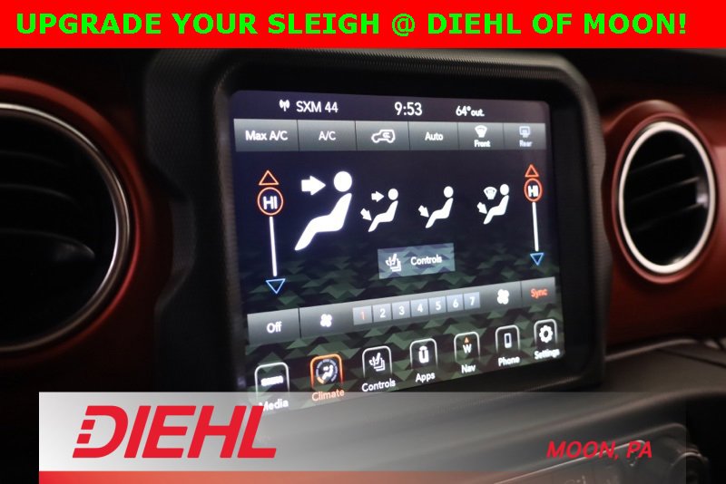 Used 2022 Jeep Wrangler Unlimited Rubicon w/ LED Lighting Group image 17