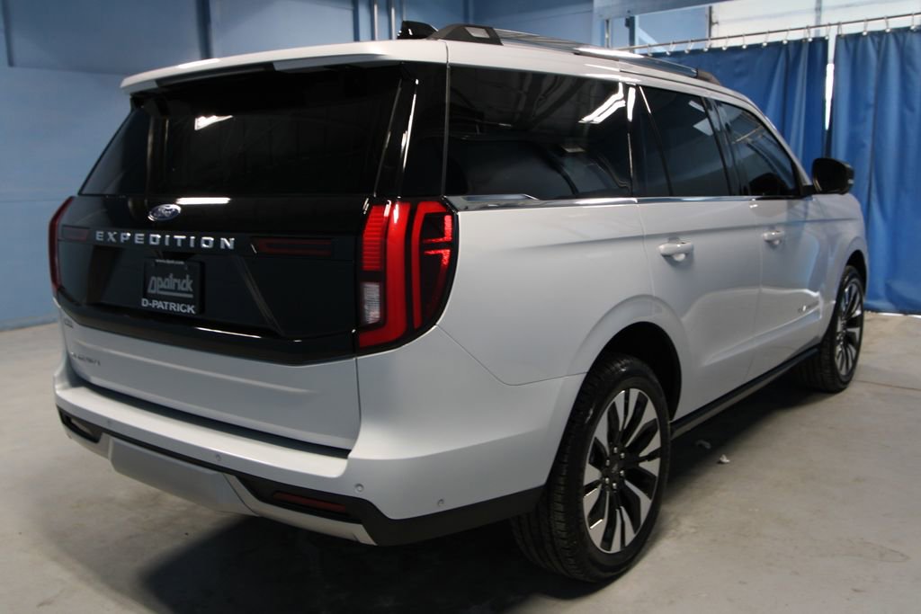 Used 2025 Ford Expedition Platinum w/ Platinum Ultimate Package image 40