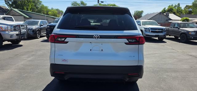 Used 2025 Toyota Grand Highlander AWD image 5