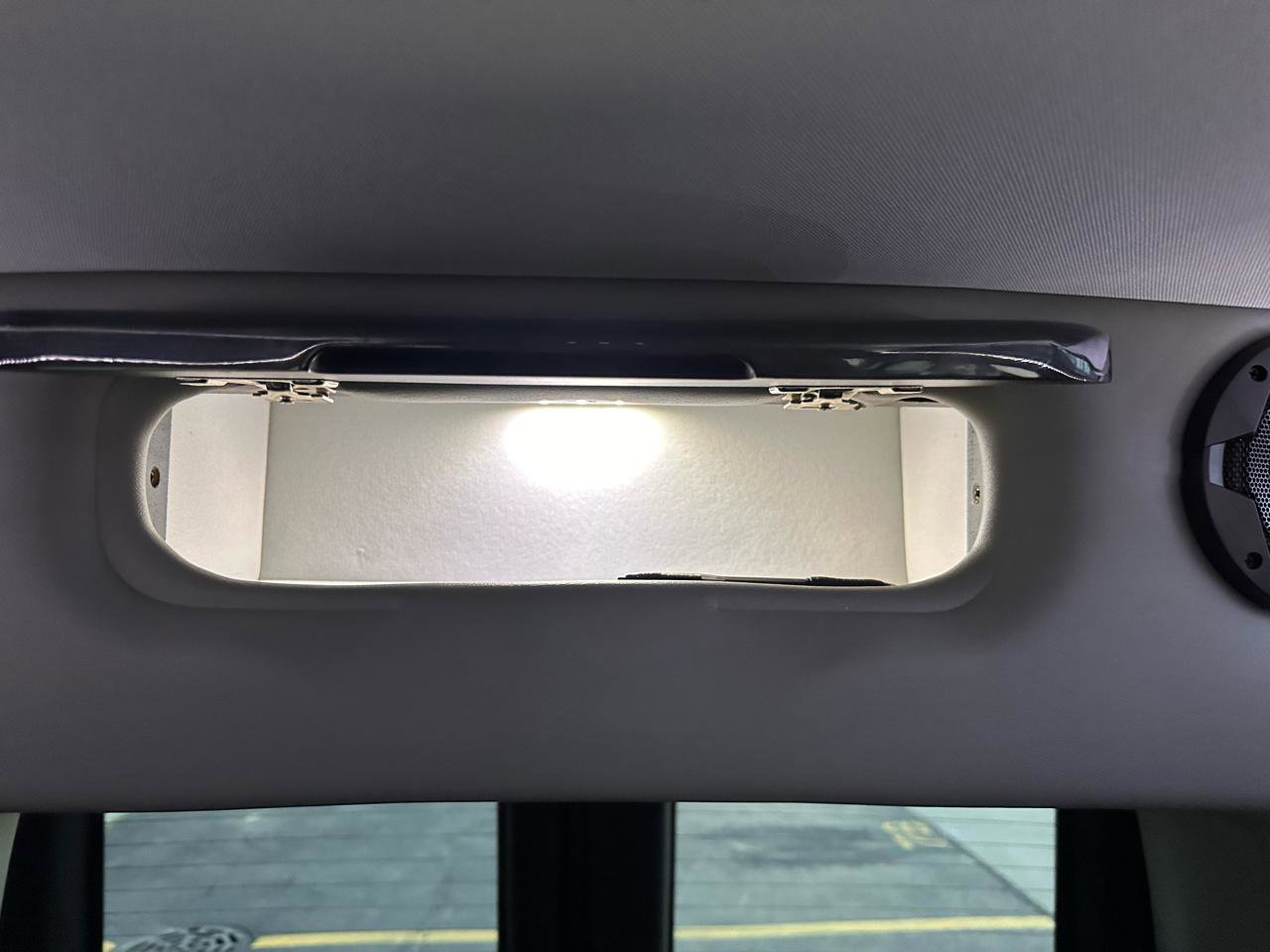 Used 2018 Mercedes-Benz Metris Passenger image 63