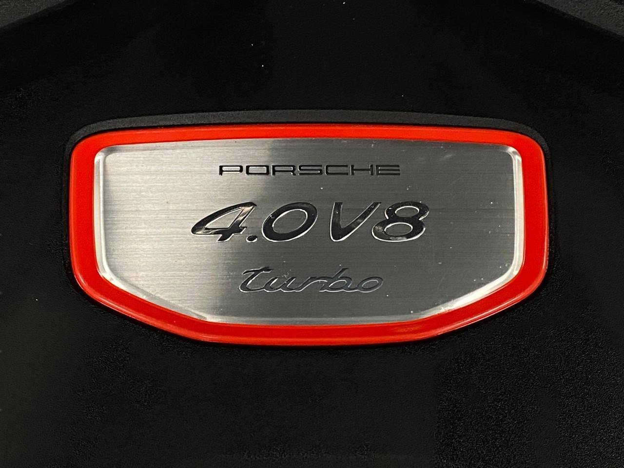 Used 2019 Porsche Cayenne Turbo image 16