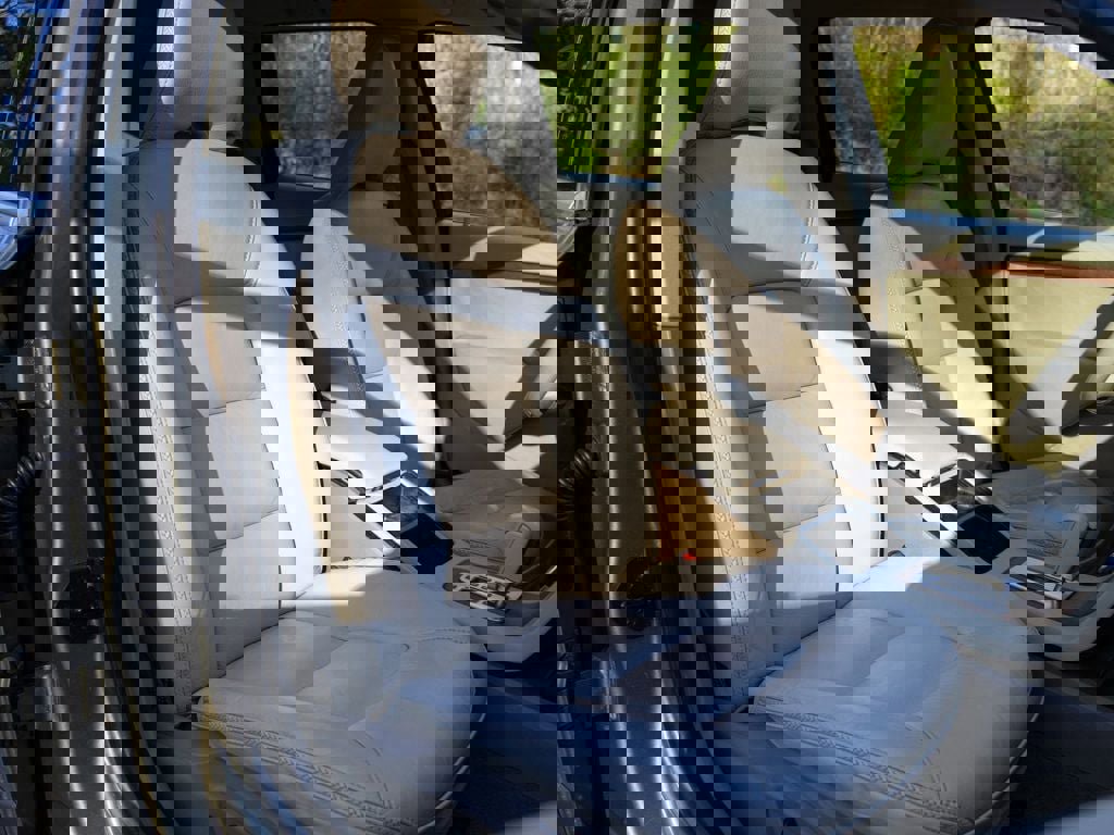 Used 2010 Volvo XC70 3.2 AWD/4WD image 39