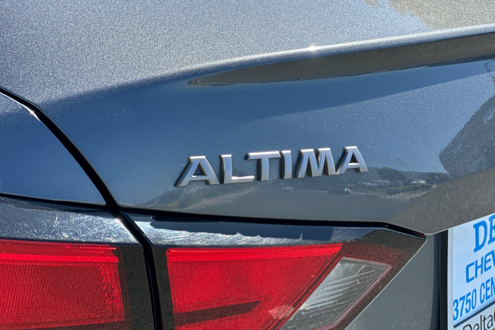 Used 2024 Nissan Altima 2.5 S FWD image 26