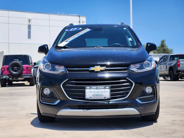 Used 2017 Chevrolet Trax Premier w/ Driver Confidence II Package FWD image 2