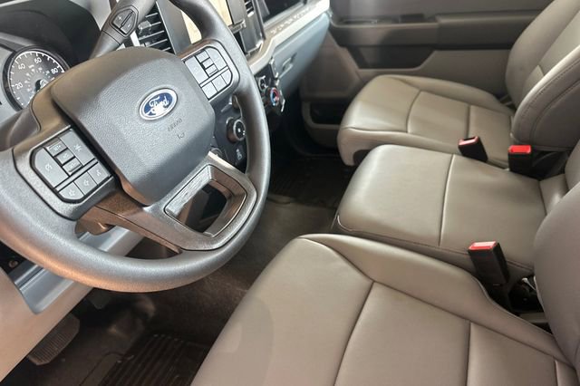New 2026 Ford F350 XL w/ XL Chrome Package RWD image 9