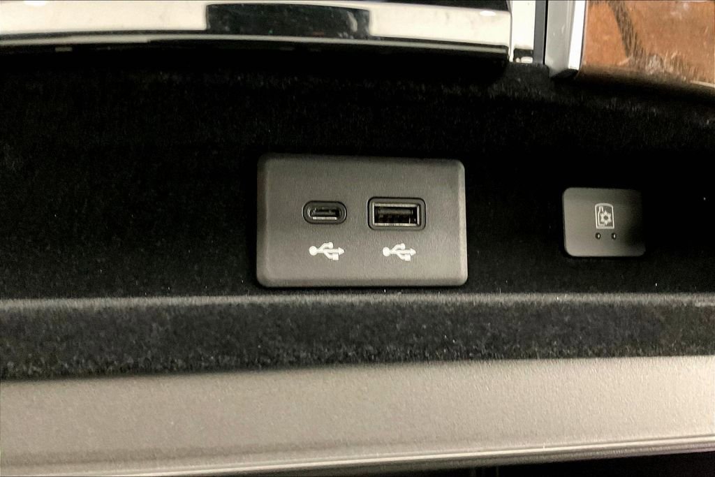 Used 2025 Cadillac Escalade Sport Platinum image 33