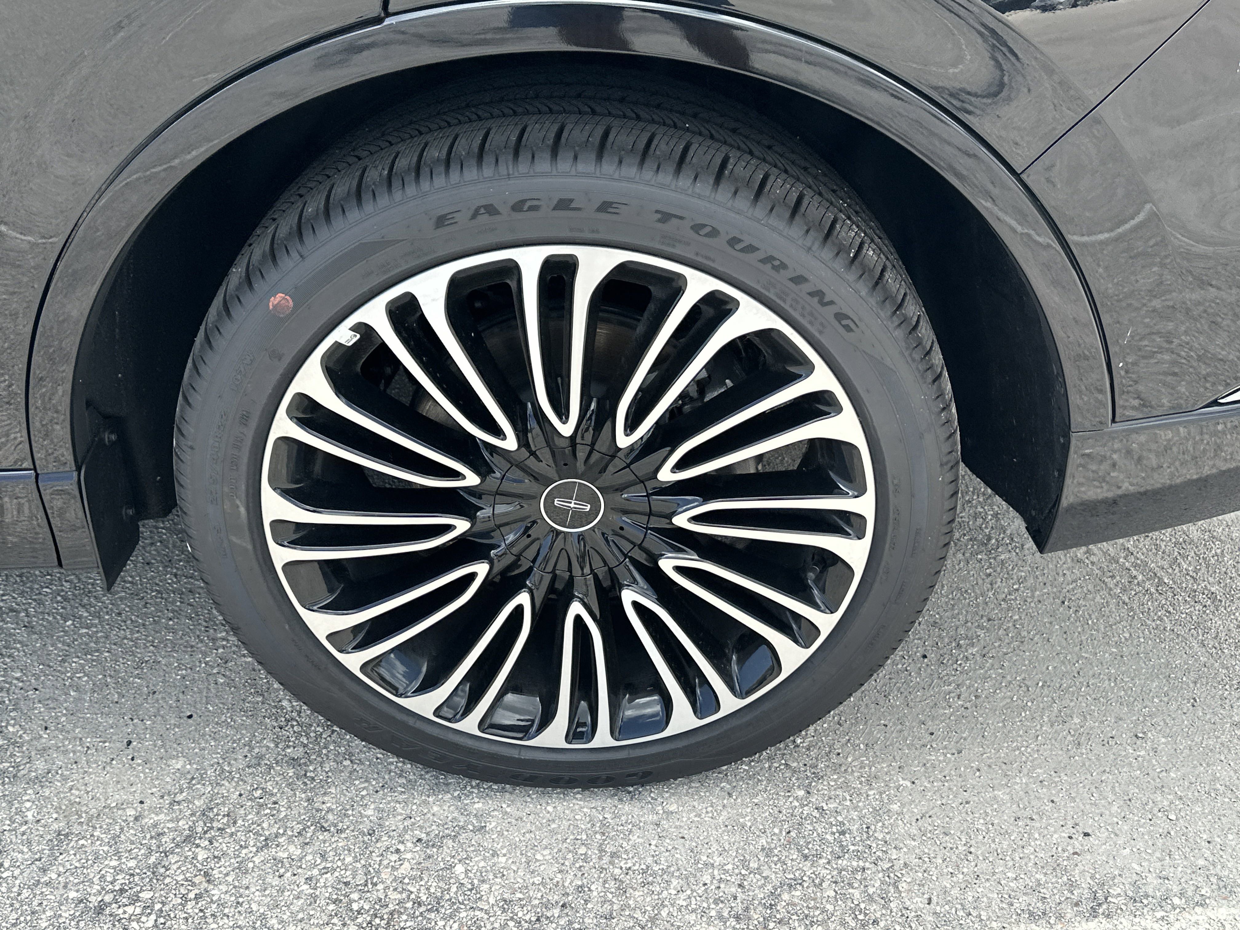 New 2025 Lincoln Aviator Black Label image 10