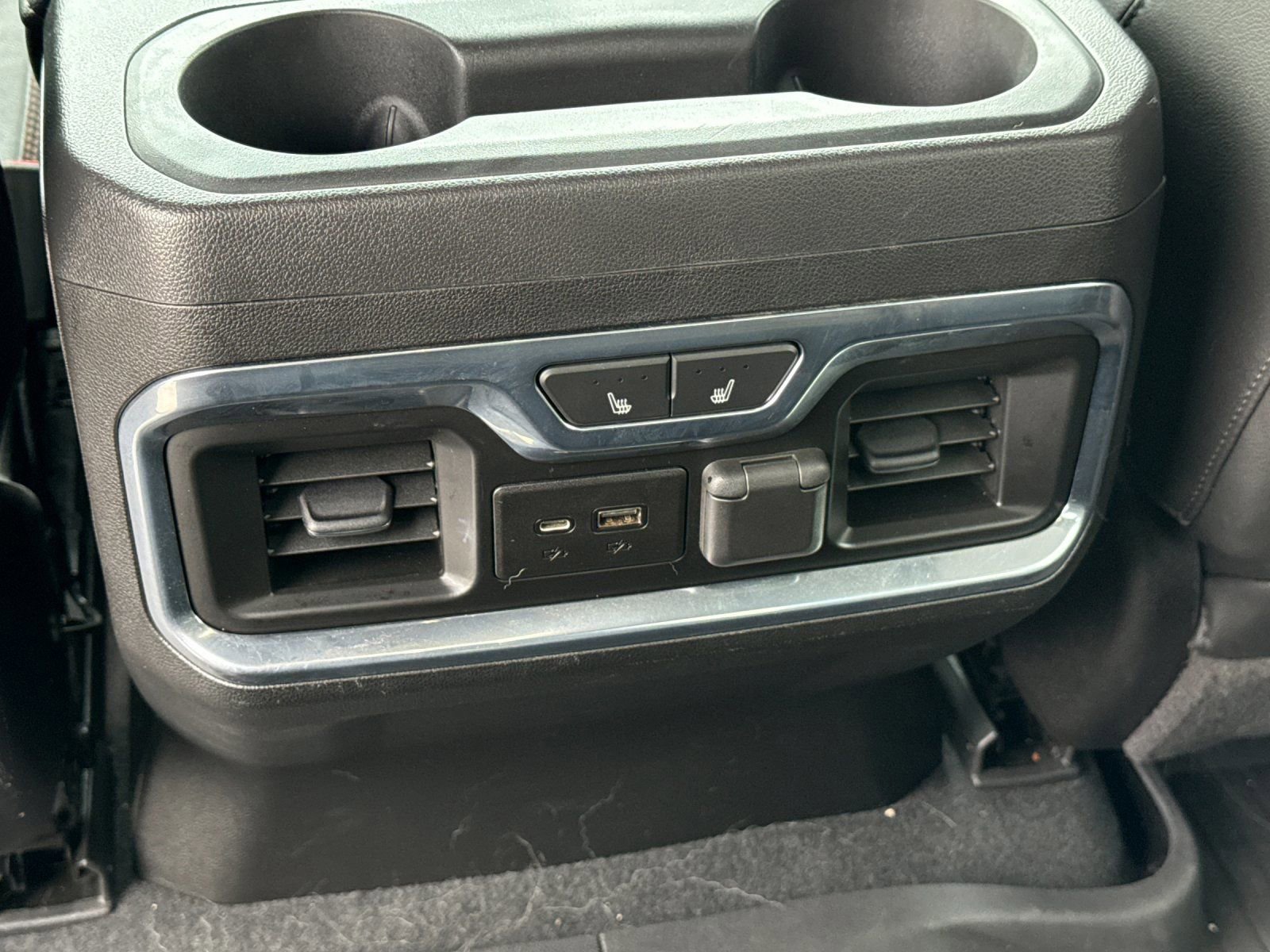 Used 2020 GMC Sierra 2500 AT4 w/ Technology Package image 14