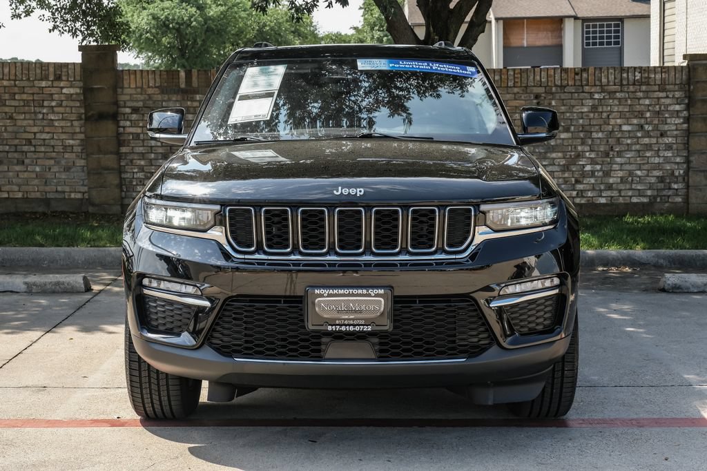 Used 2022 Jeep Grand Cherokee Limited AWD/4WD image 11