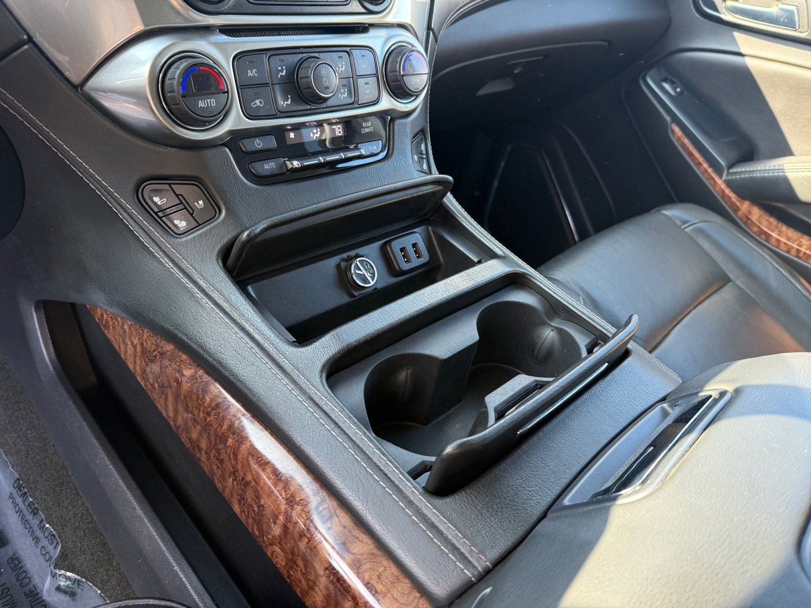 Used 2017 Chevrolet Suburban Premier image 13