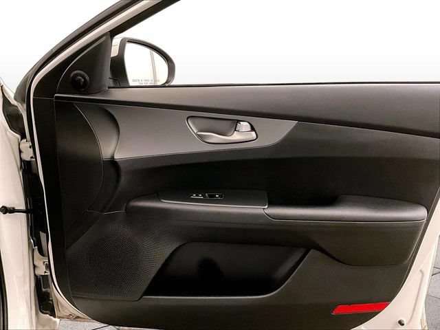 Used 2019 Kia Forte LXS FWD image 23