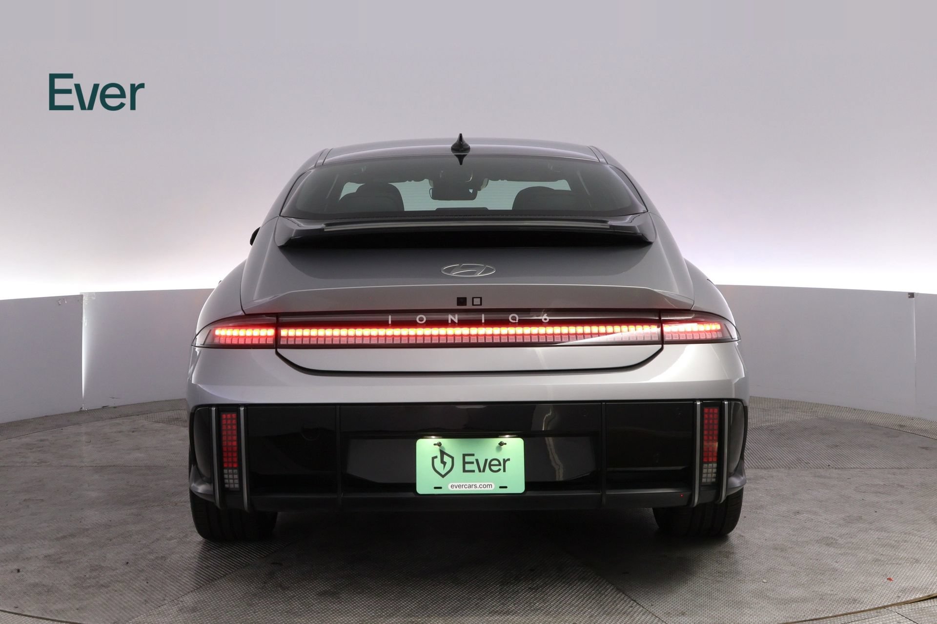 Used 2024 Hyundai Ioniq 6 Limited RWD image 15